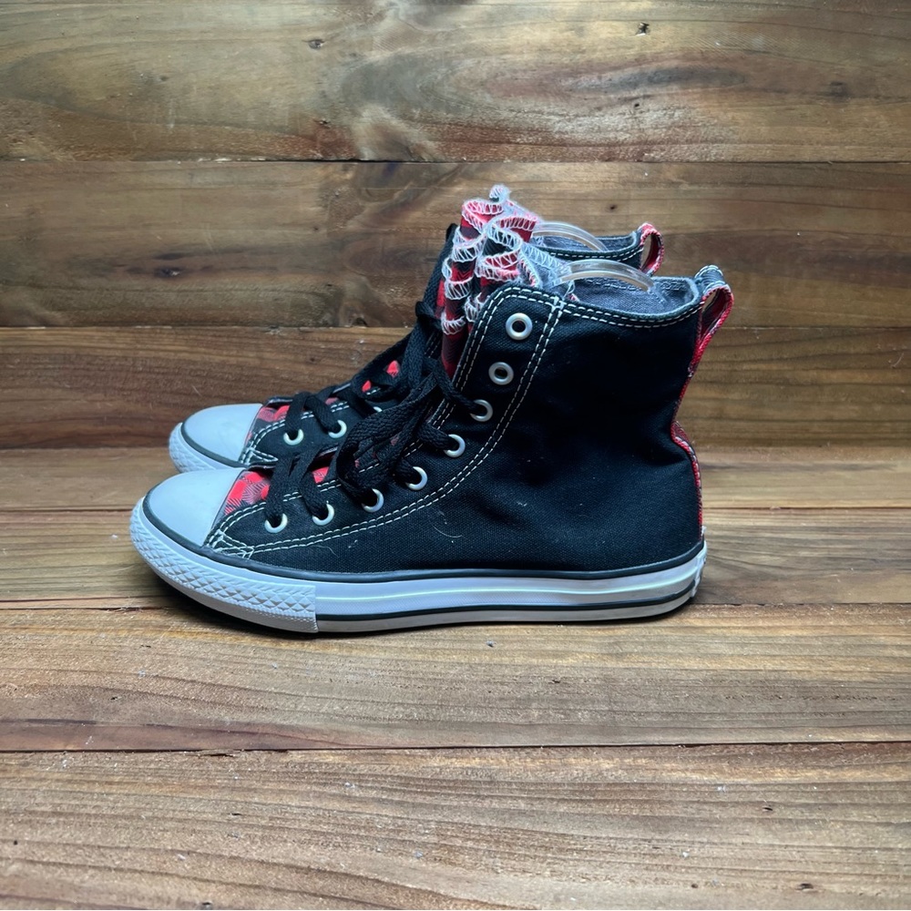 Converse High Top Shoes Red and Black Plaid With Ruffles Junior Size 4 Women's 5